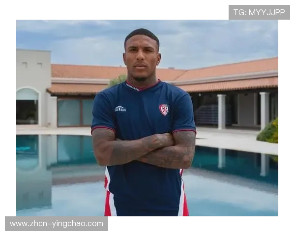 弗罗伦肖中场拦截，卡利亚里反击无果